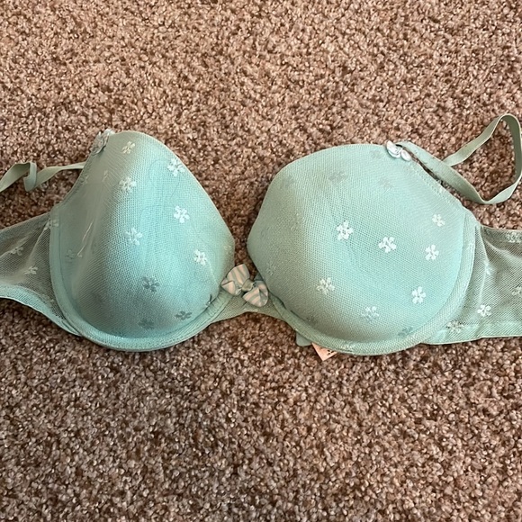 Variety pack Victoria’s Secret bras - Picture 7 of 8
